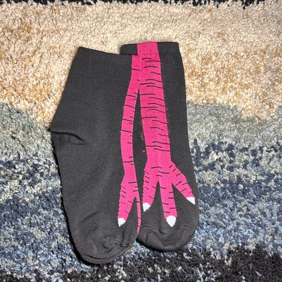 NEW Black & Pink Chicken Feet Pattern Mid Tube Socks Trendy Funny Jokes Gym - Picture 1 of 4